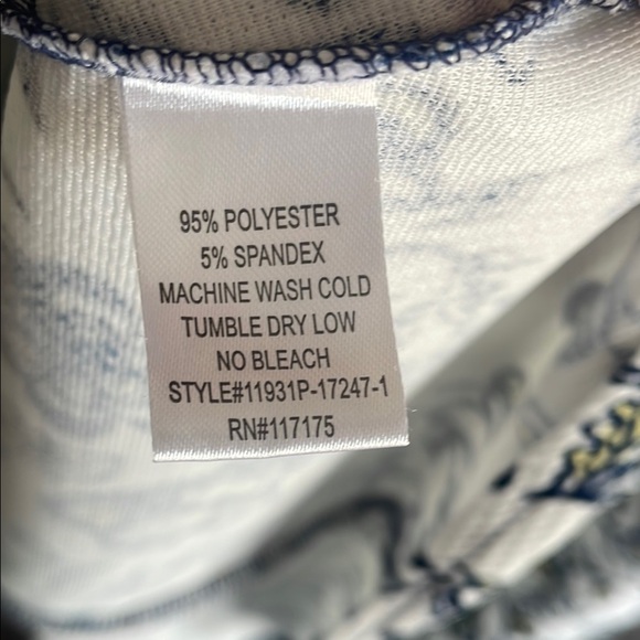 Haani Floral Sleeveless Dress - White and Blue - Picture 8 of 8